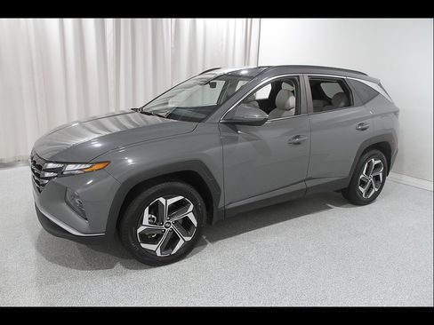 Certified 2024 Hyundai Tucson SEL w/ Convenience Package AWD/4WD image 3