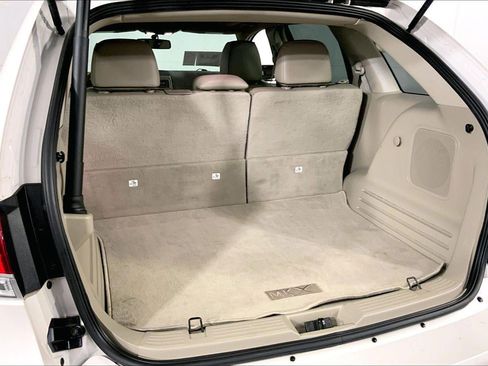 Used 2015 Lincoln MKX FWD w/ Equipment Group 101A image 4