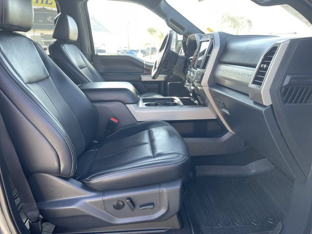 Used 2022 Ford F250 Lariat w/ Lariat Ultimate Package AWD/4WD image 28