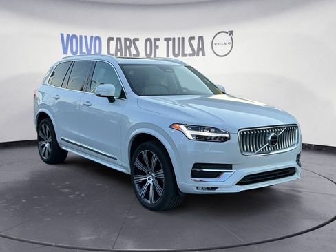 Used 2023 Volvo XC90 B6 Ultimate w/ Lounge Package AWD/4WD image 7