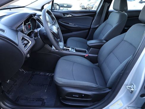 Used 2018 Chevrolet Cruze LT w/ LT Fleet Convenience Package FWD image 10