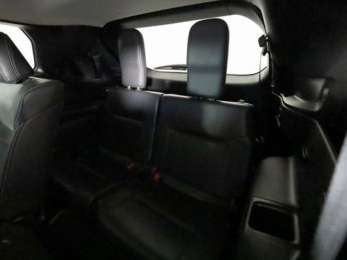 Used 2022 Mitsubishi Outlander SE image 16