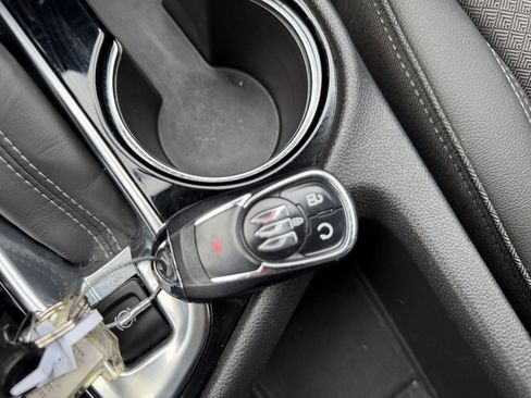 Used 2025 Buick Encore GX Preferred image 22