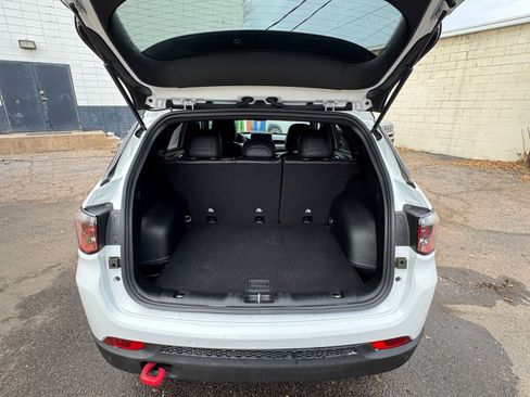 Used 2025 Jeep Compass Trailhawk image 30