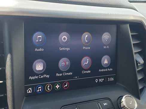 Used 2020 GMC Acadia SLE w/ Driver Convenience Package FWD image 21