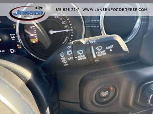 Used 2021 Jeep Wrangler Unlimited Sahara w/ Cold Weather Group image 17