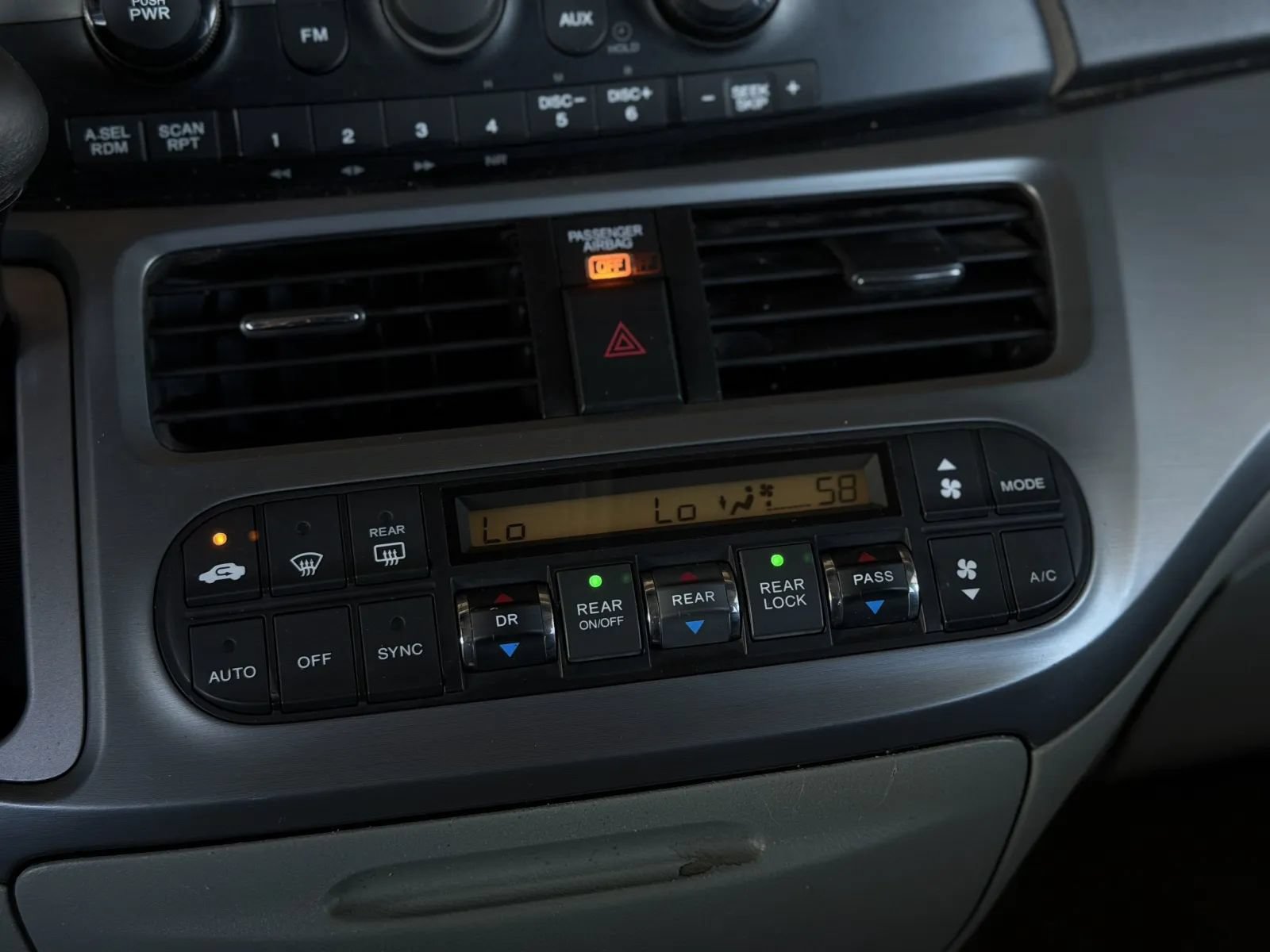 Used 2010 Honda Odyssey EX image 29