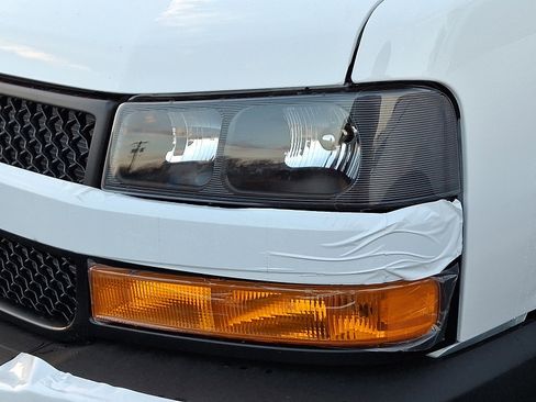 New 2025 Chevrolet Express 2500 LS image 4