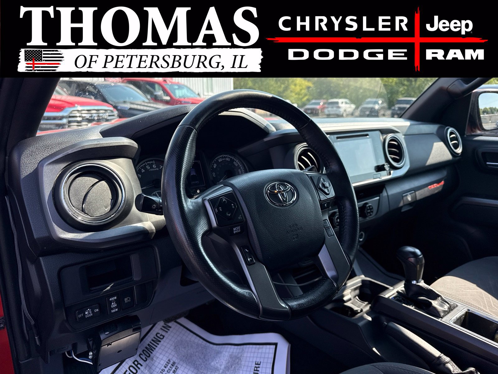 Used 2018 Toyota Tacoma TRD Sport w/ Technology Package AWD/4WD image 11