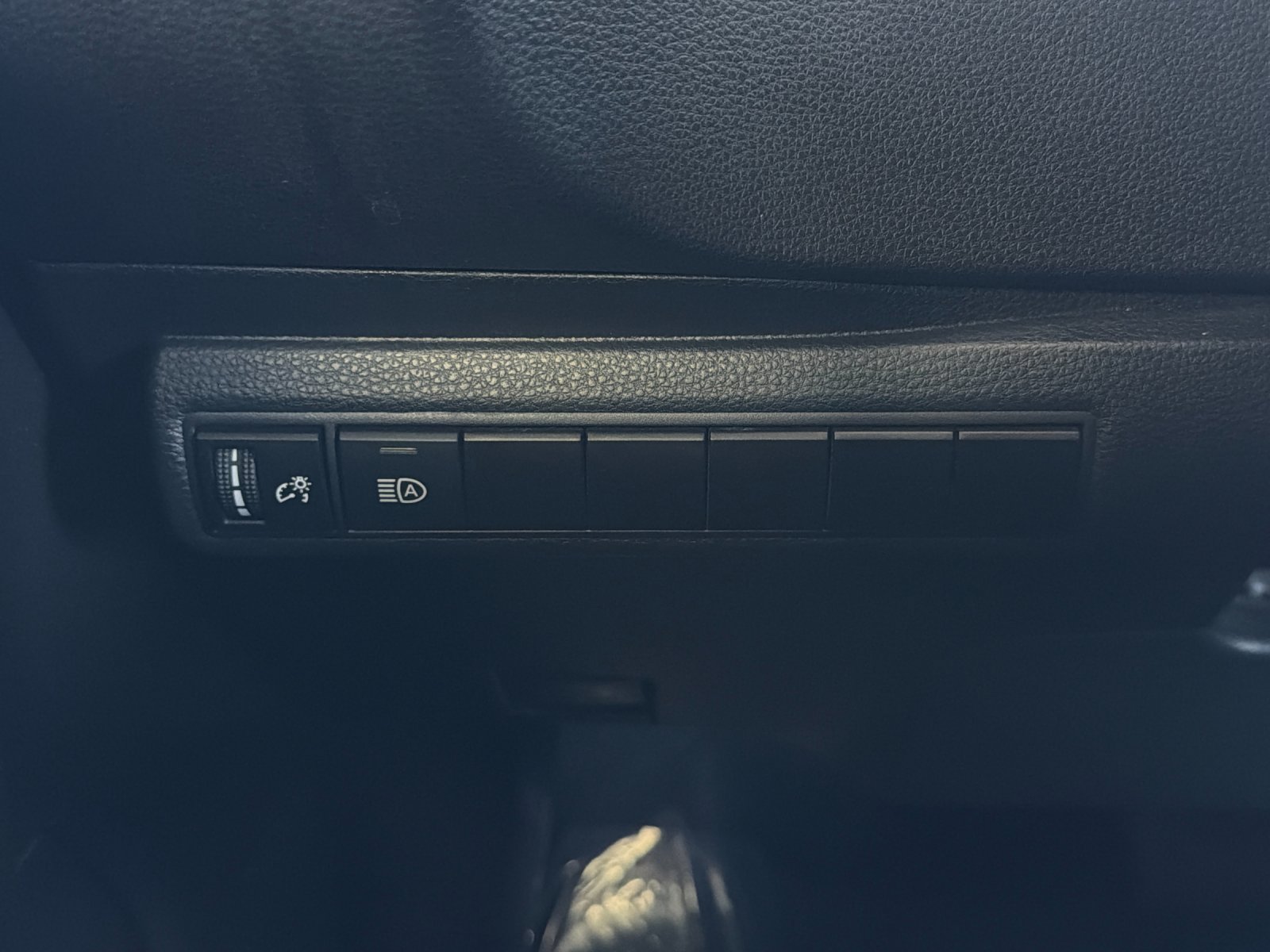 Used 2024 Toyota Corolla LE FWD image 24