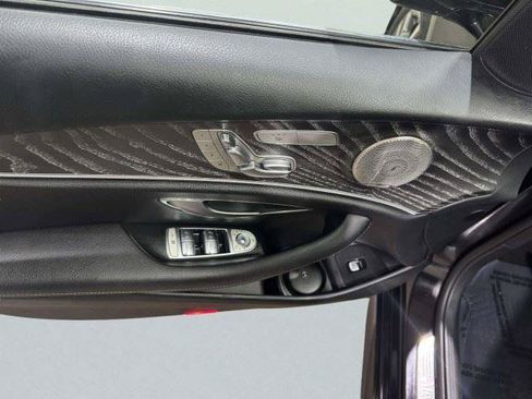 Used 2021 Mercedes-Benz E 350 4MATIC Sedan image 16