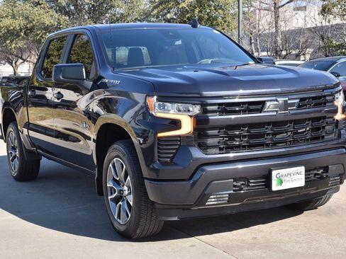 Used 2024 Chevrolet Silverado 1500 RST w/ Convenience Package II image 4