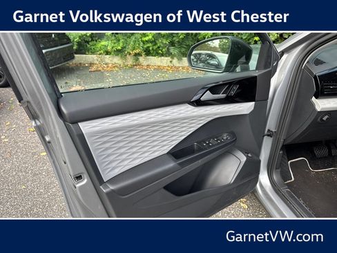 Used 2023 Volkswagen Taos S w/ Driver Assistance Package AWD/4WD image 11