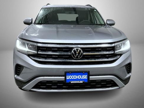 Used 2022 Volkswagen Atlas SE image 2