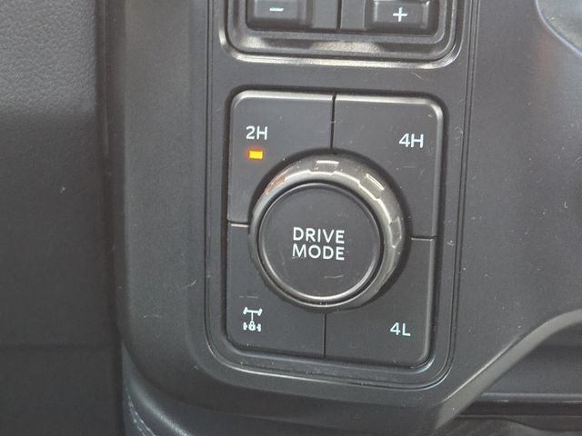 Used 2025 Ford F350 Platinum AWD/4WD image 17