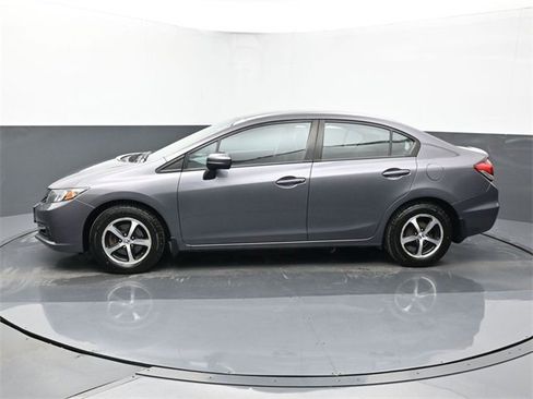 Used 2015 Honda Civic SE image 2