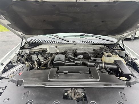 Used 2013 Ford Expedition Limited AWD/4WD image 10