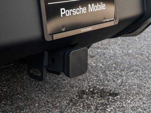 New 2025 Porsche Macan image 18