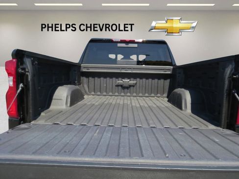 Certified 2025 Chevrolet Silverado 1500 High Country AWD/4WD image 32