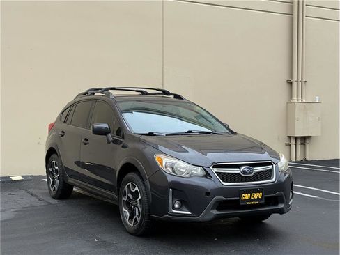 Used 2017 Subaru Crosstrek 2.0i Premium w/ Popular Package #2 image 2