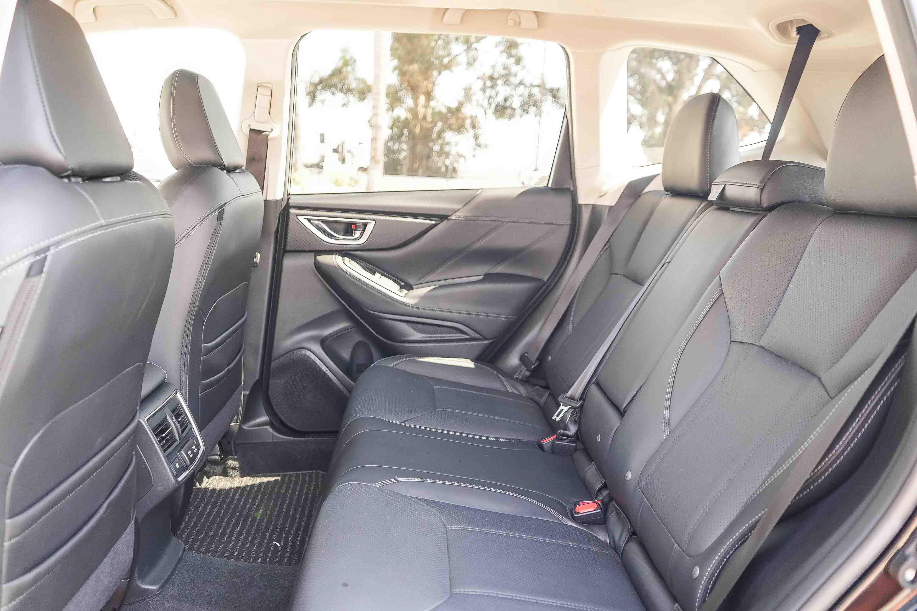 Used 2024 Subaru Forester Touring w/ Convenience Package AWD/4WD image 19