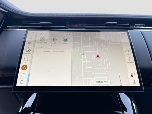 Used 2024 Land Rover Range Rover Sport Dynamic SE image 32