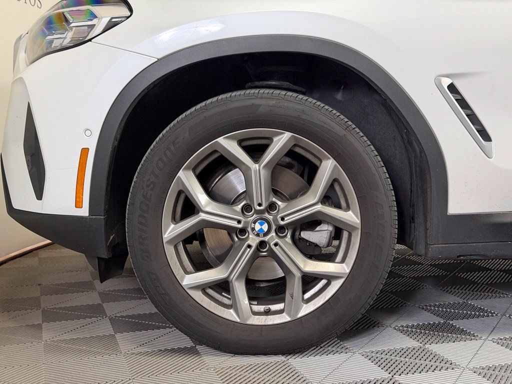 Certified 2024 BMW X3 xDrive30i w/ Premium Package AWD/4WD image 11