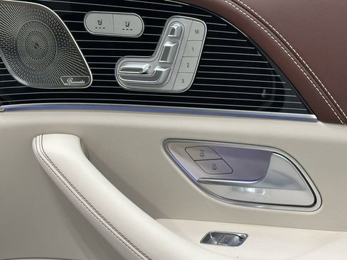 New 2026 Mercedes-Benz Maybach GLS 600 4MATIC image 19