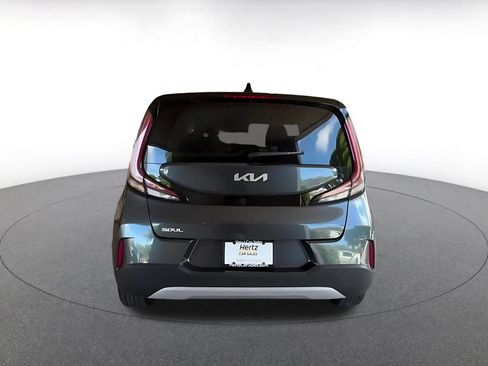 Used 2025 Kia Soul LX w/ LX Technology Package FWD image 11