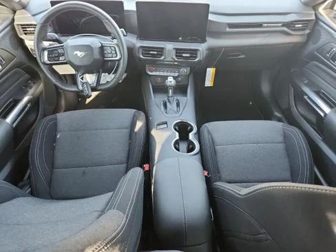 Used 2025 Ford Mustang GT image 8