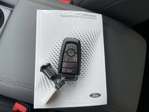 New 2026 Ford Explorer Active image 47