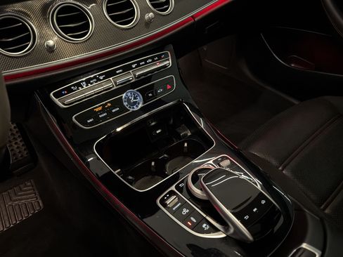Certified 2018 Mercedes-Benz E 43 AMG 4MATIC Sedan image 17
