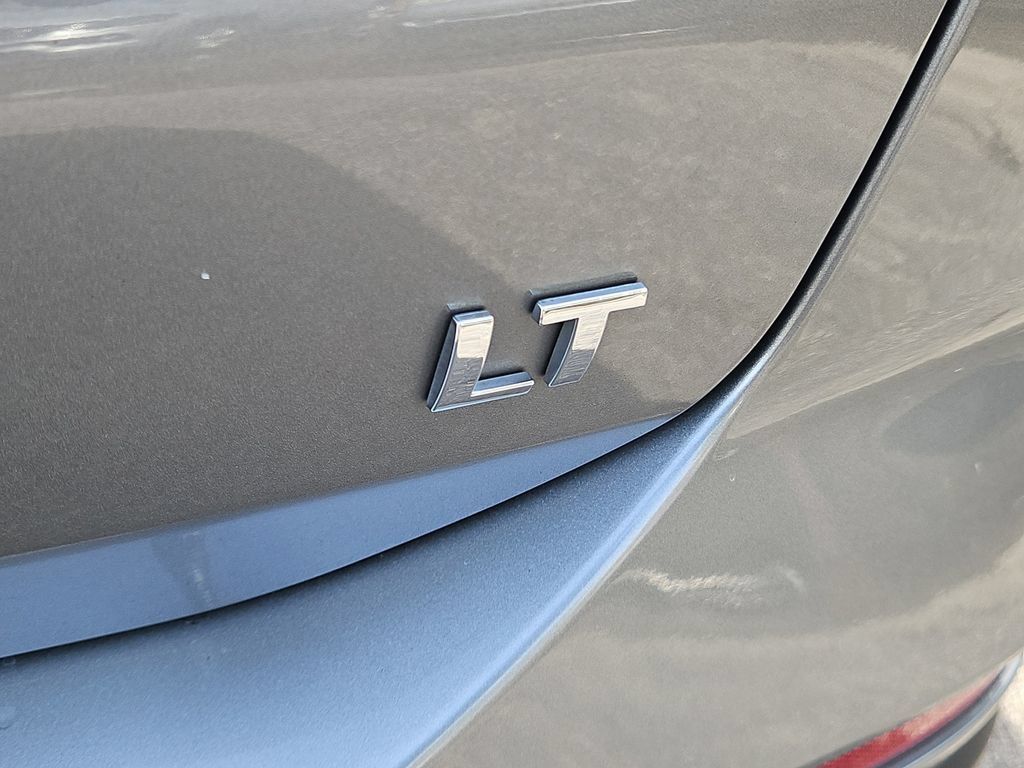 Used 2024 Chevrolet Equinox LT FWD image 9