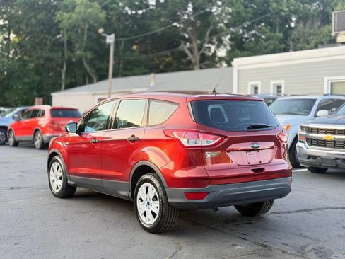 Used 2015 Ford Escape S FWD image 4