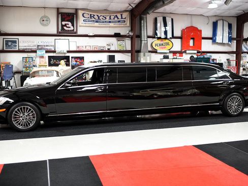 Used 2008 Mercedes-Benz S 550 4MATIC image 1