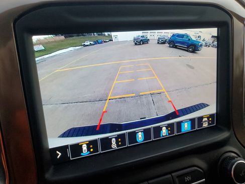 Used 2021 Chevrolet Silverado 3500 High Country image 23