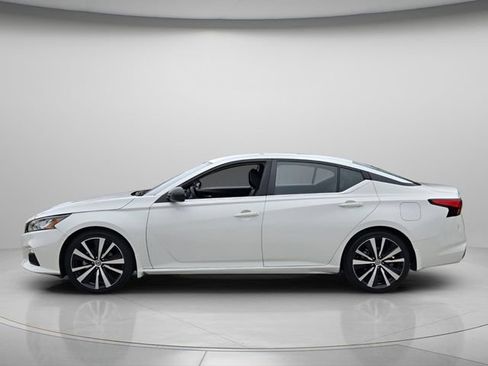 Used 2022 Nissan Altima 2.5 SR FWD image 3