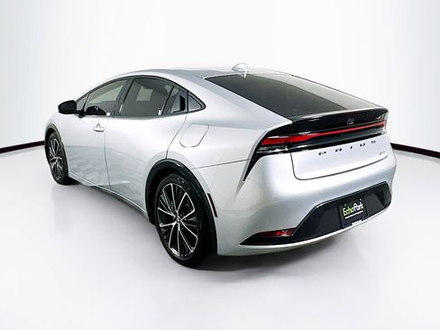 Used 2024 Toyota Prius XLE image 5