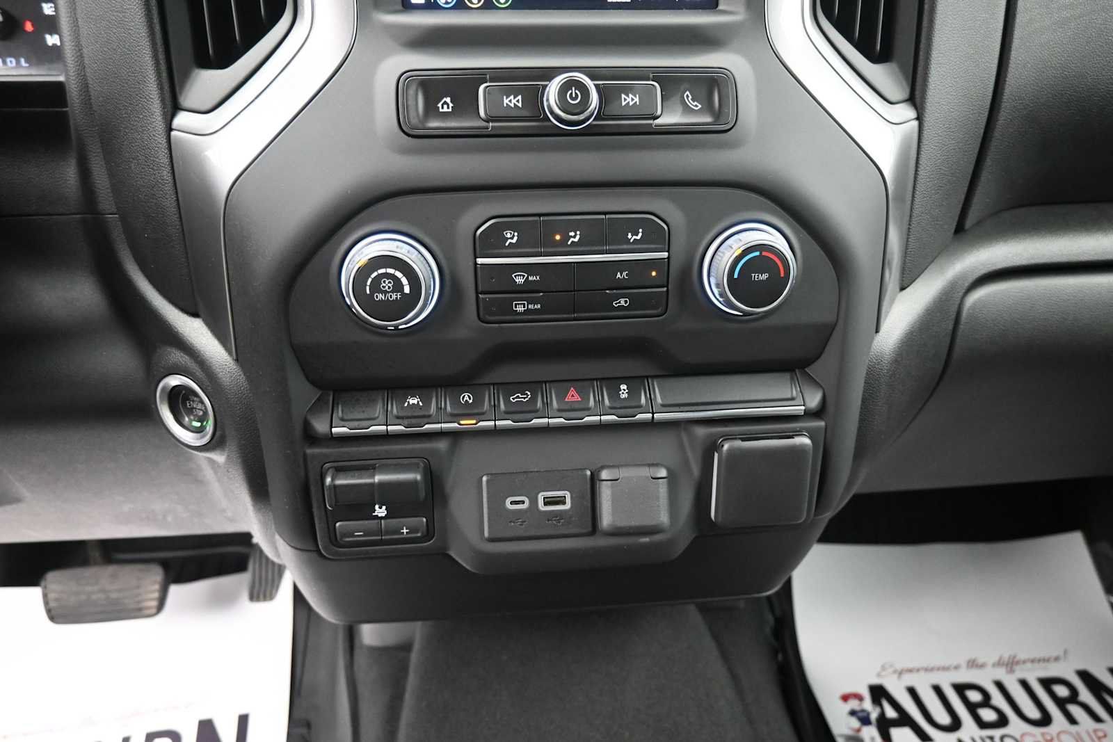 Used 2023 Chevrolet Silverado 1500 Custom AWD/4WD image 8