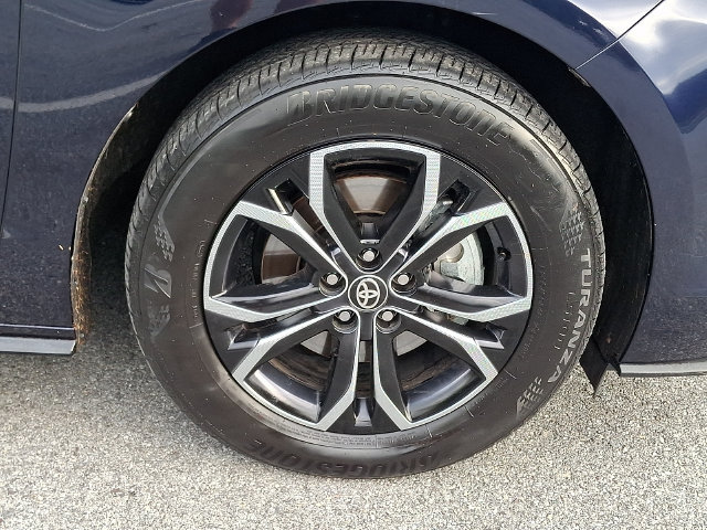 Certified 2026 Toyota Sienna Platinum AWD/4WD image 8