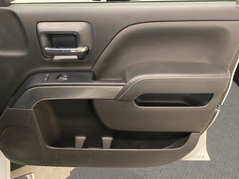 Used 2018 Chevrolet Silverado 1500 LT w/ All Star Edition image 23