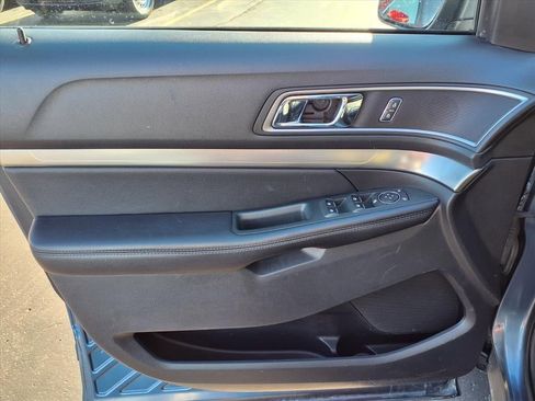 Certified 2018 Ford Explorer XLT w/ Equipment Group 202A image 13