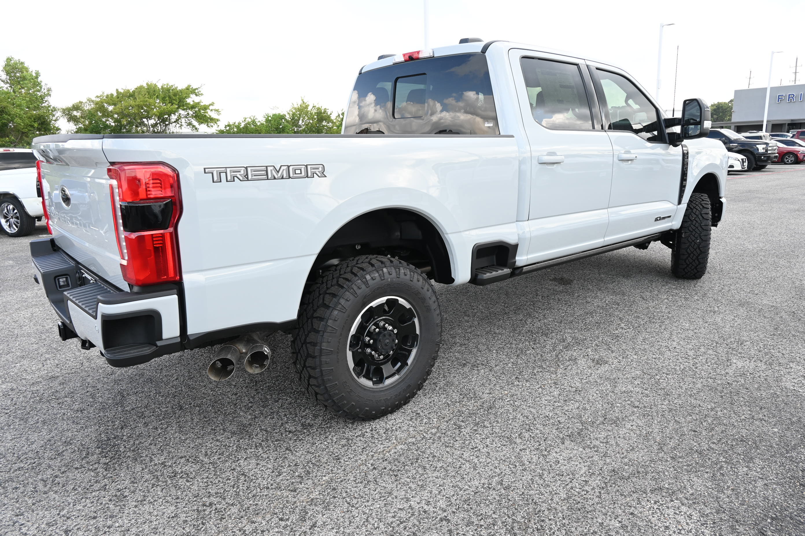 New 2026 Ford F250 Lariat w/ Tremor Off-Road Package AWD/4WD image 3