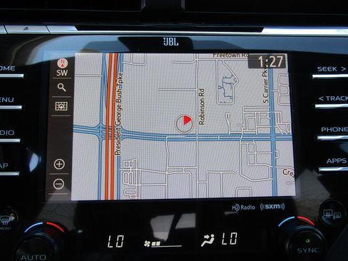 Used 2020 Toyota Camry XSE w/ Navigation Package image 17