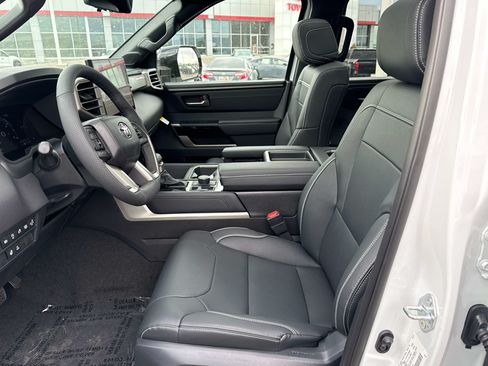 New 2026 Toyota Tundra Limited AWD/4WD image 8