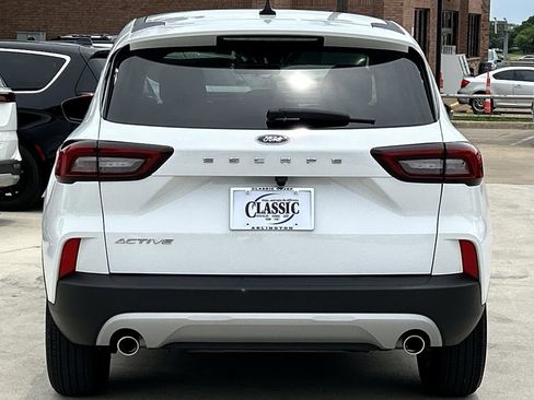 Used 2025 Ford Escape Active FWD image 5