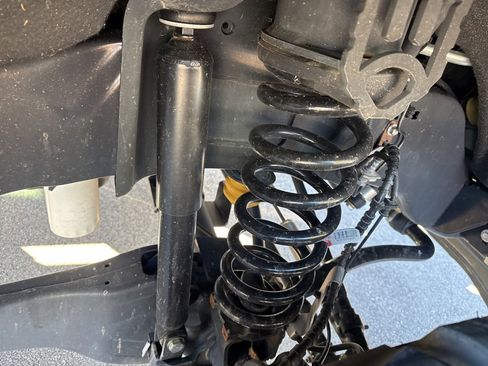 Used 2025 Ford F450 Lariat w/ FX4 Off-Road Package image 13