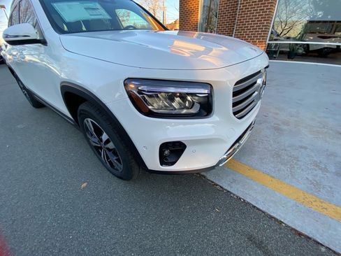 New 2026 Mercedes-Benz GLB 250 4MATIC image 24