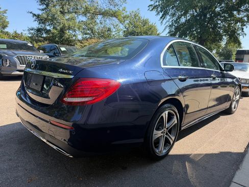 Used 2019 Mercedes-Benz E 300 4MATIC w/ Premium 1 Package image 5