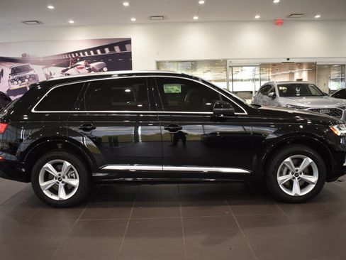 Used 2023 Audi Q7 3.0T Premium w/ Convenience Package AWD/4WD image 9